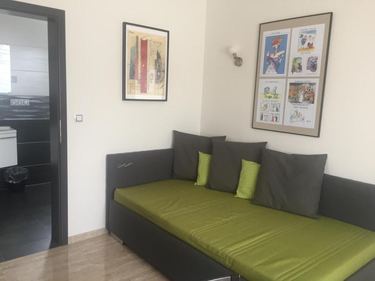 Apartman Za Radnici Вальтице Экстерьер фото
