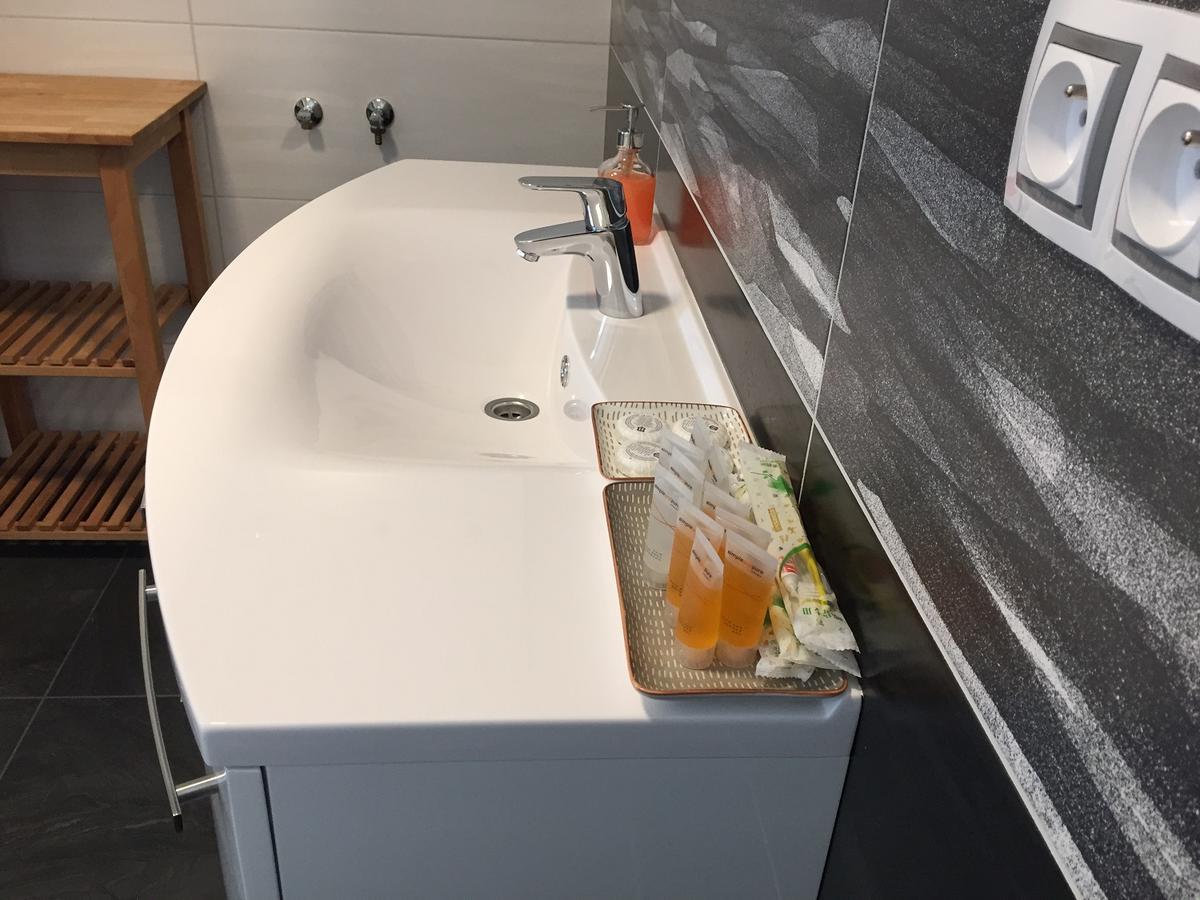 Apartman Za Radnici Вальтице Экстерьер фото