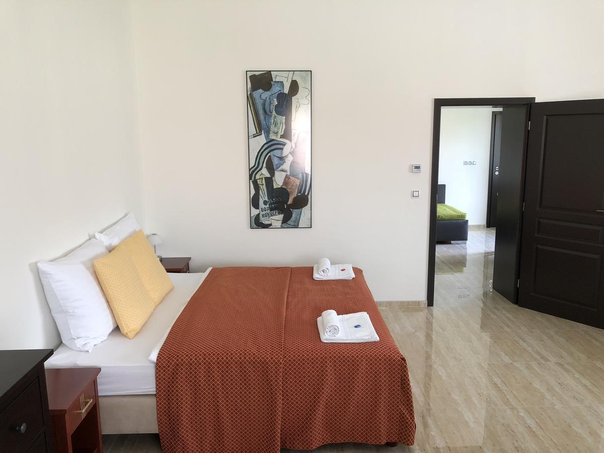 Apartman Za Radnici Вальтице Экстерьер фото